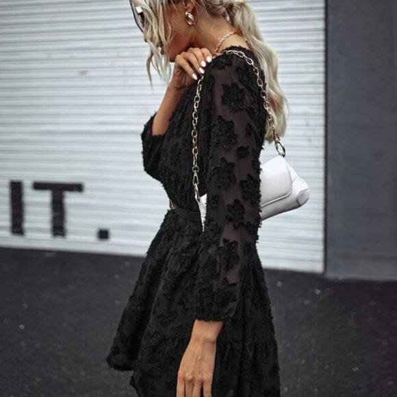 Classic Long Sleeved Mini Dress - Picture 3 of 8